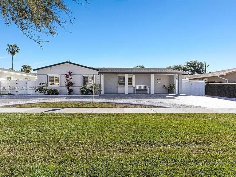 9390 SW 190TH Street, Cutler Bay FL 33157 photo 2