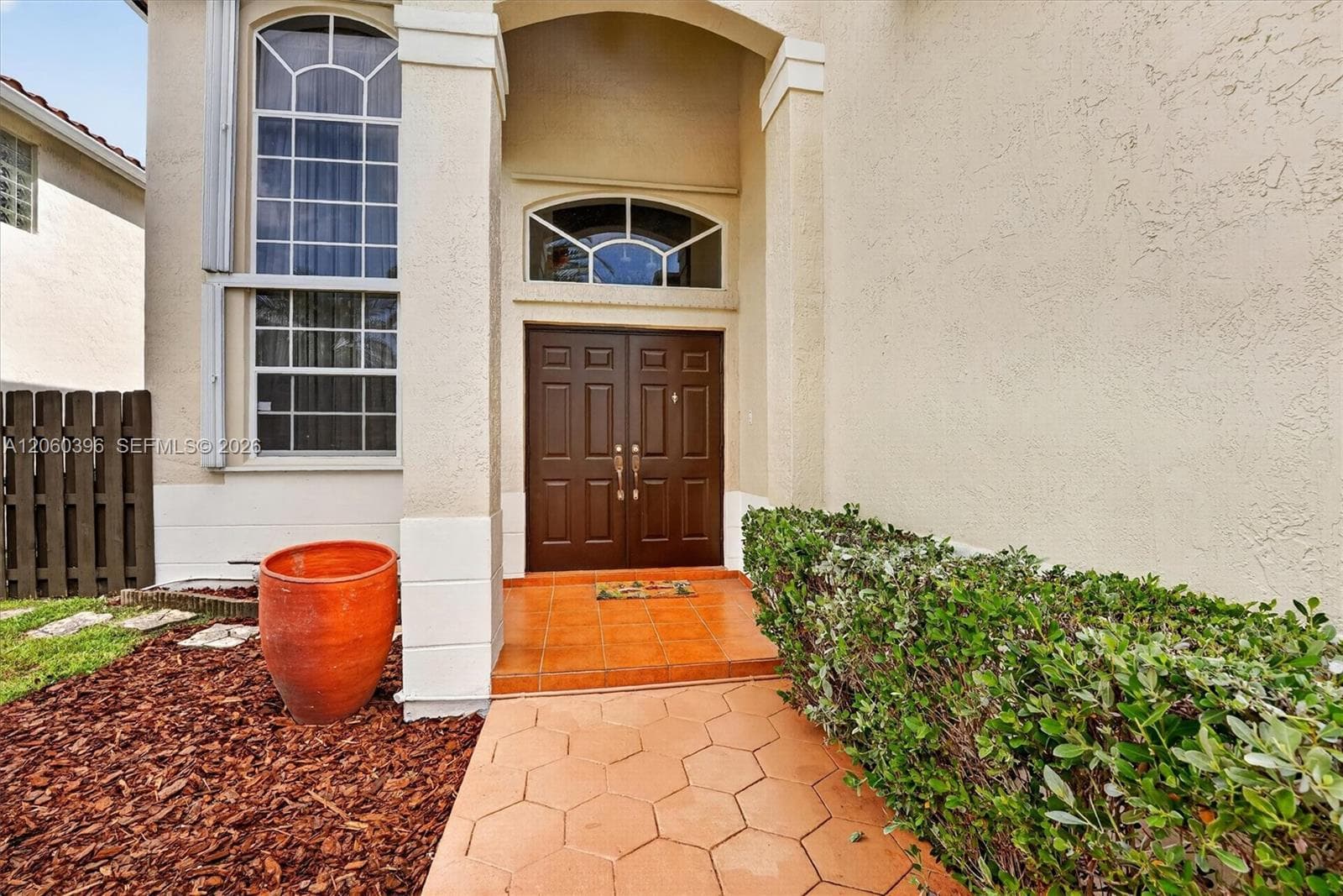 15615 SW 95th Ln, Miami FL 33196 photo 4