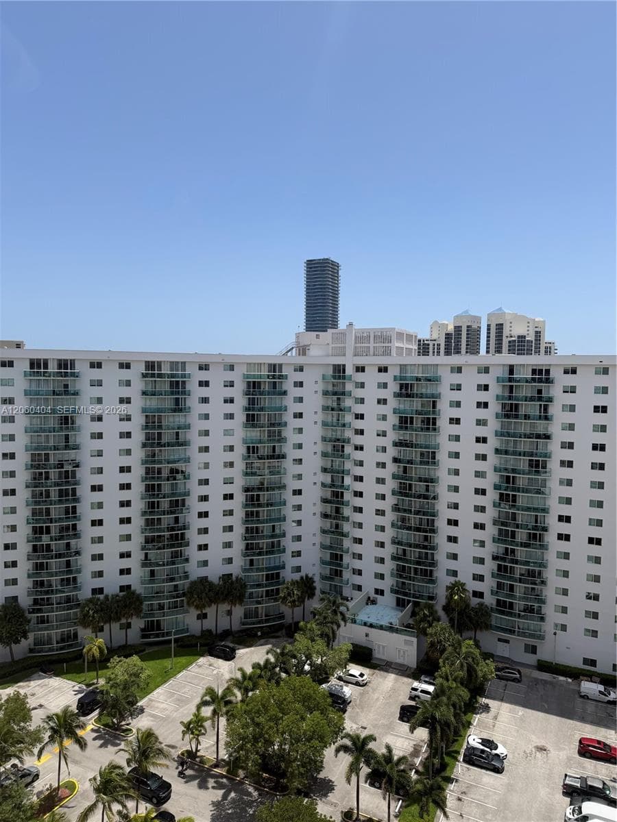 19390 Collins Ave # PH-6, Sunny Isles Beach FL 33160 photo 2