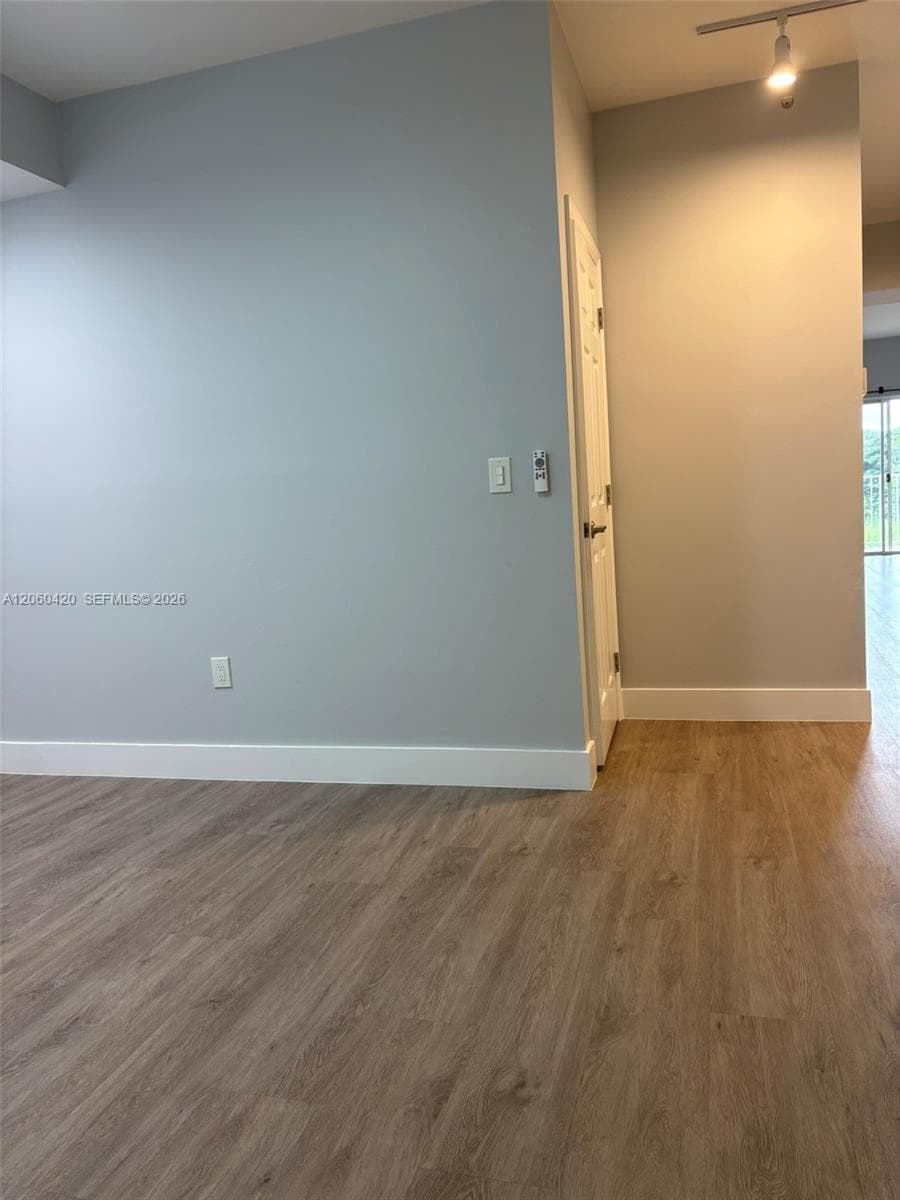 2100 Greenview Shores Blvd # 513, Wellington FL 33414 photo 3