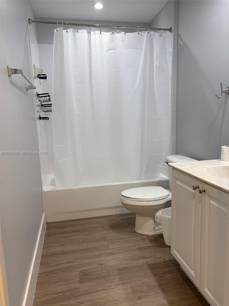 2100 Greenview Shores Blvd # 513, Wellington FL 33414 photo 4