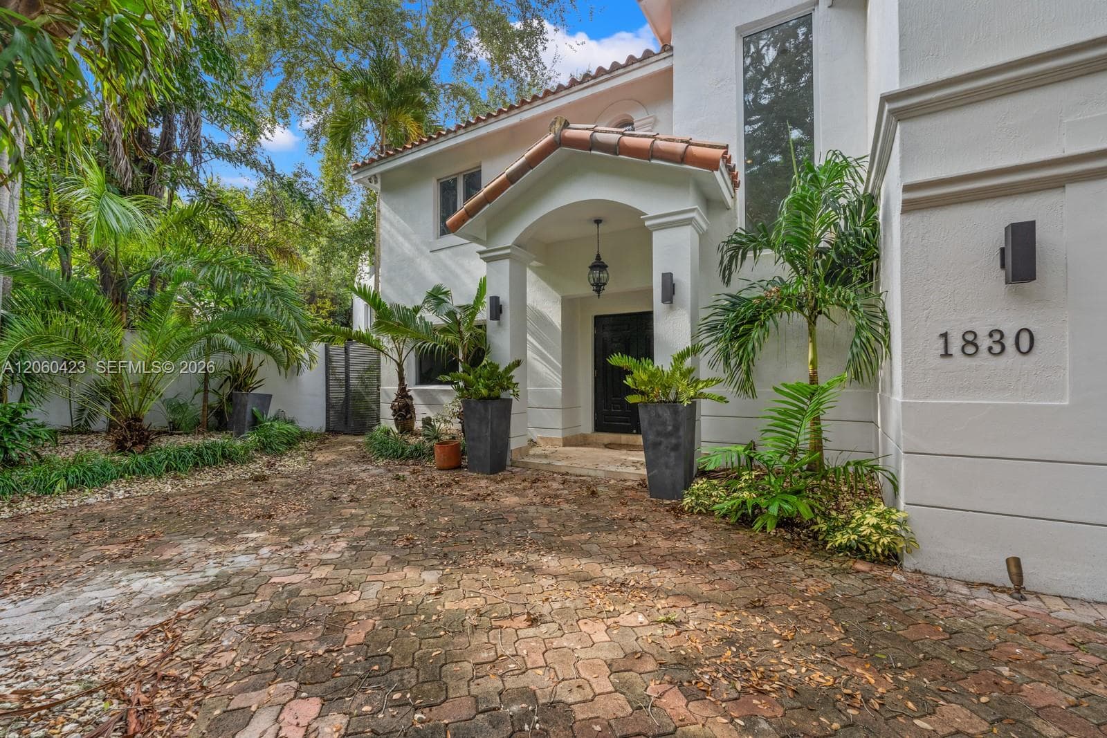1830 Chucunantah Rd, Miami FL 33133 photo 3