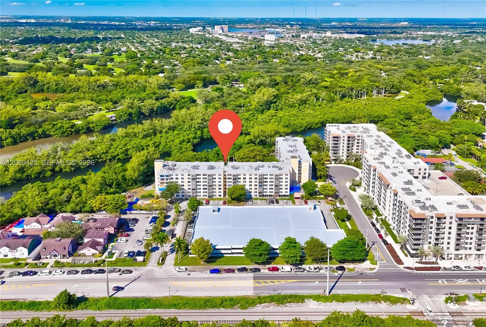 17890 W Dixie Hwy # 203, North Miami Beach FL 33160 photo 2
