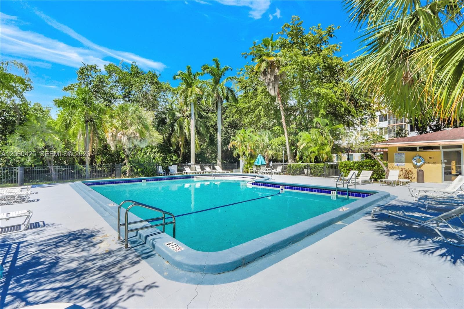 17890 W Dixie Hwy # 203, North Miami Beach FL 33160 photo 3