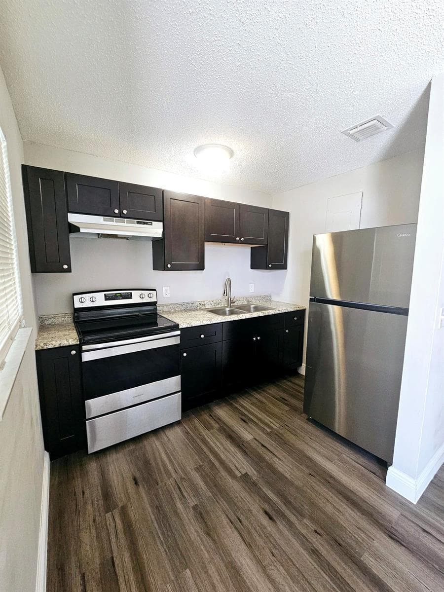 1556 W 20TH Street, Riviera Beach FL 33404 photo 2