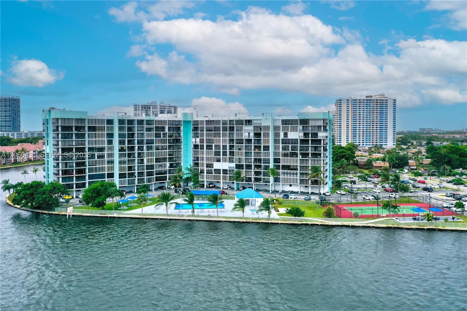 200 Leslie Dr # 329, Hallandale Beach FL 33009