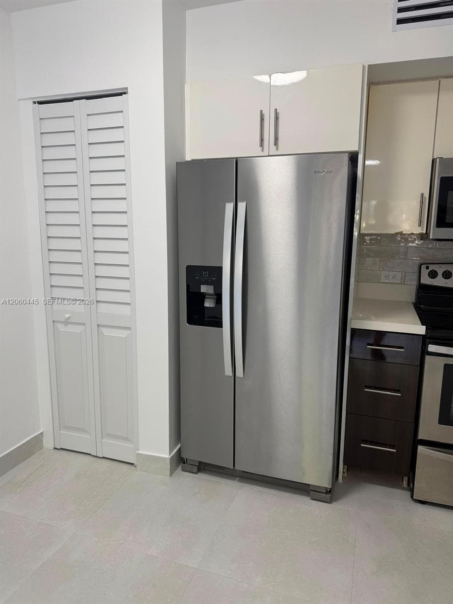 3680 N 56th Ave # 823, Hollywood FL 33021 photo 4
