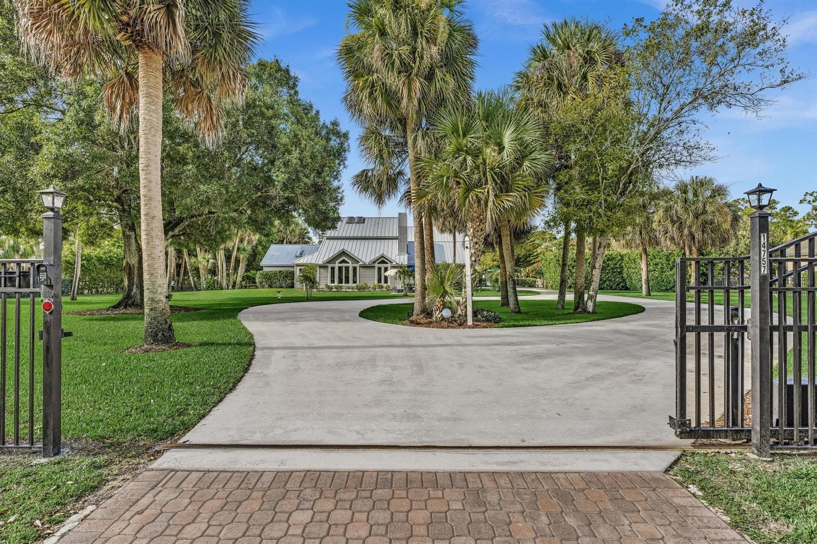 14757 Stirrup Lane, Wellington FL 33414 photo 2