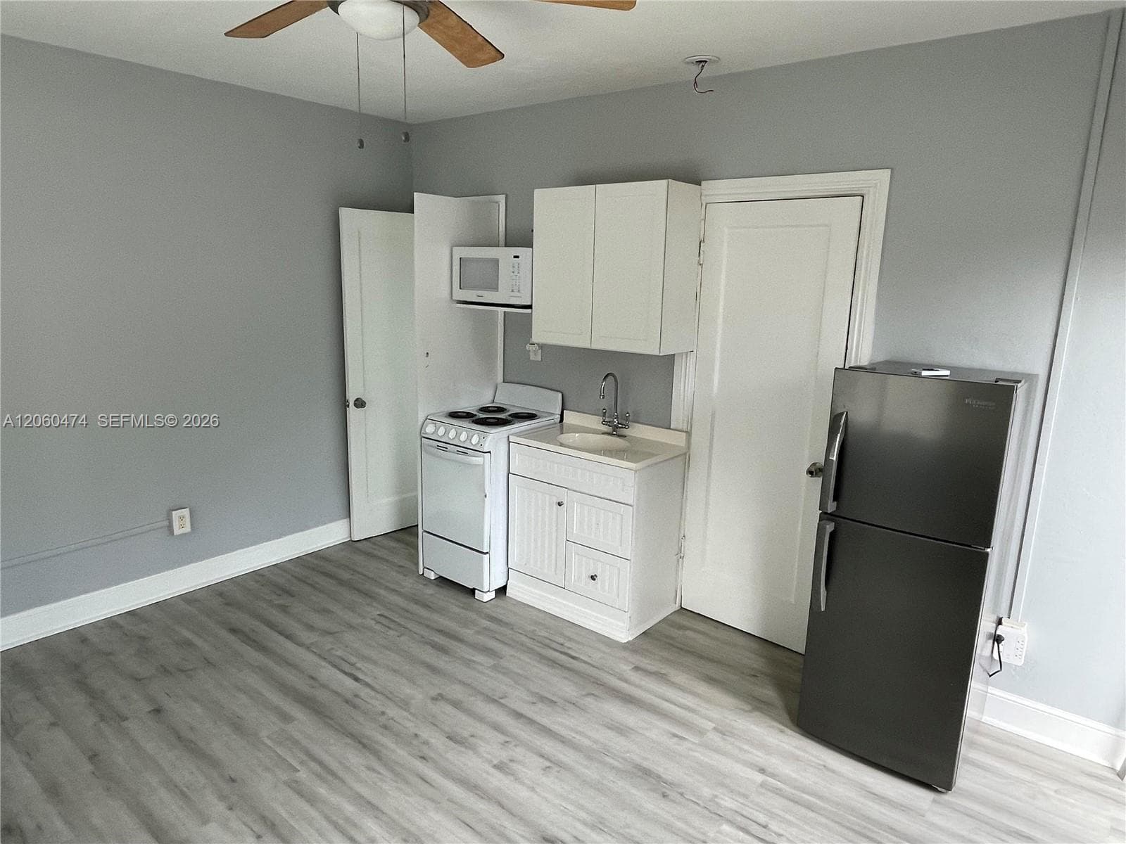 1108 NE 3rd St # C, Fort Lauderdale, FL 33301 photo 4