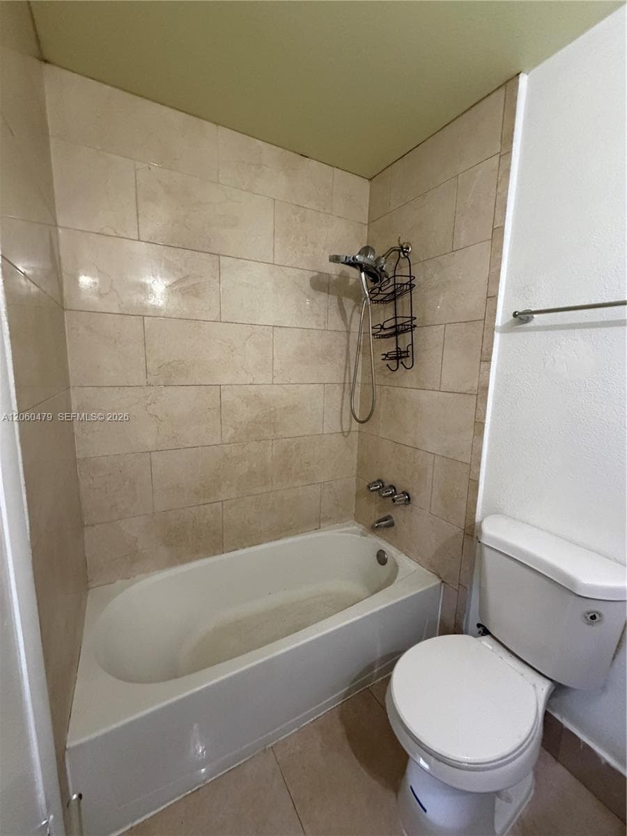 18602 NW 46th Ave # 18602, Miami Gardens FL 33055 photo 5