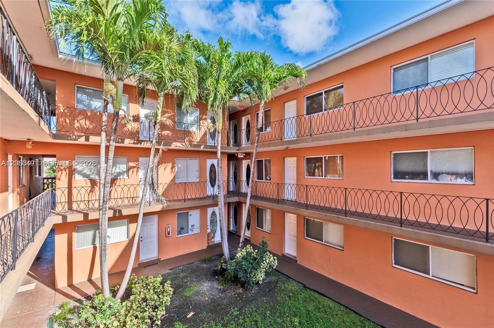 2330 NW 11th St # 47, Miami, FL 33125 photo 3