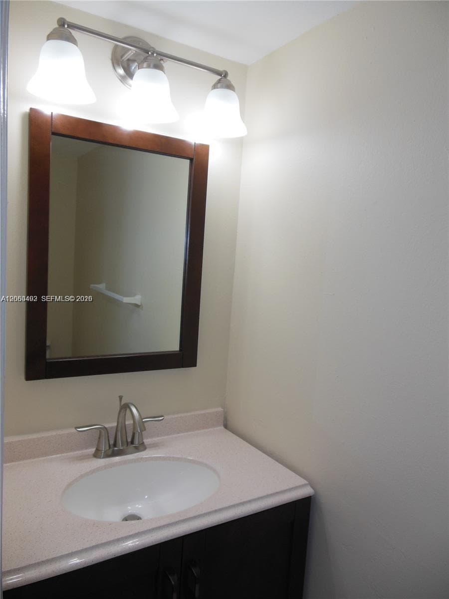 1350 W 53rd St # 8, Hialeah FL 33012 photo 5