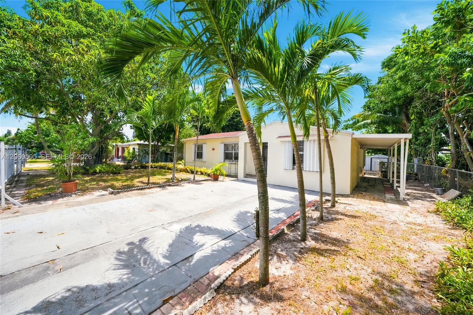 596 NW 109th St, Miami FL 33168 photo 2