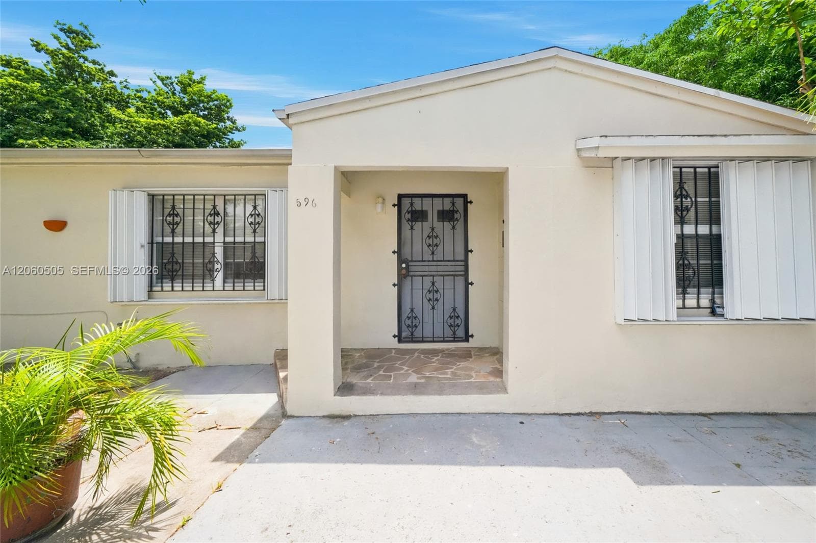 596 NW 109th St, Miami FL 33168 photo 4