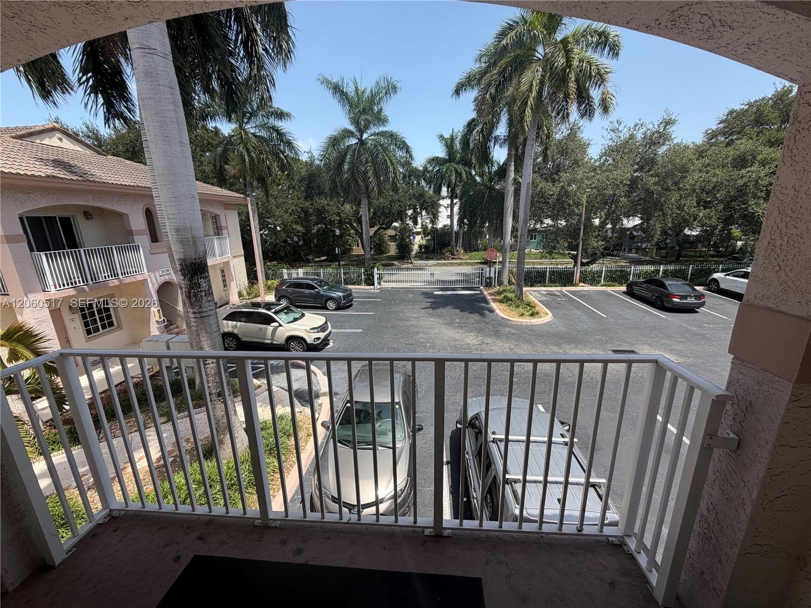 2010 Taylor St # 8B, Hollywood FL 33020 photo 2