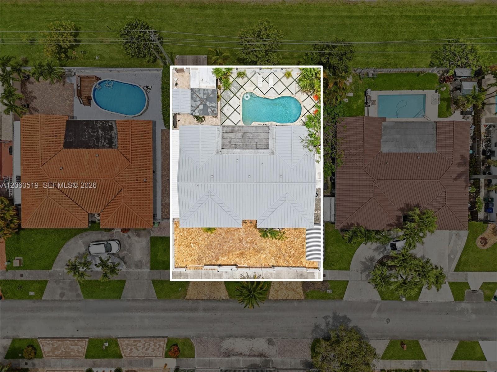 323 NW 136th Pl, Miami FL 33182 photo 5