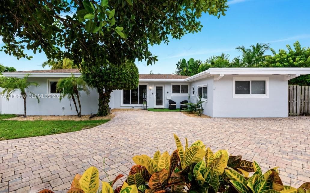 2770 NE 30th St, Lighthouse Point FL 33064 photo 2