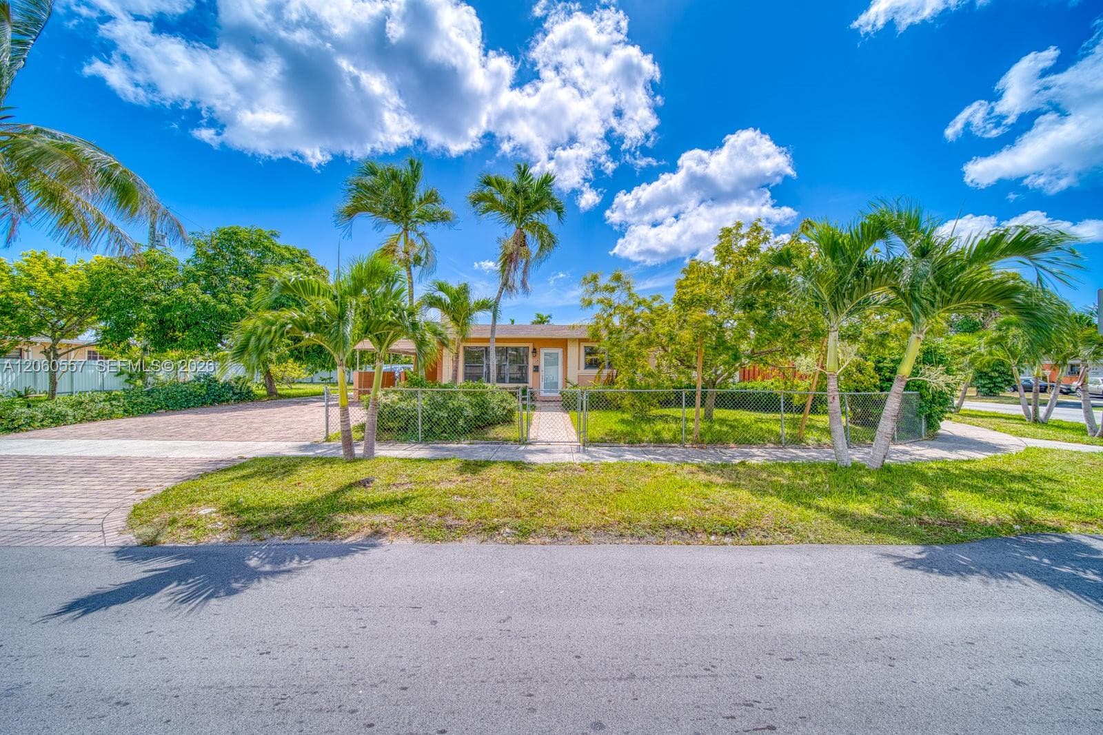 155 NW 191st St, Miami Gardens FL 33169