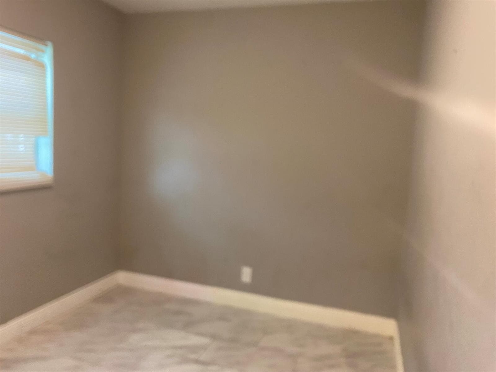 1751 LAUDERDALE MANOR Drive, Fort Lauderdale FL 33311 photo 5