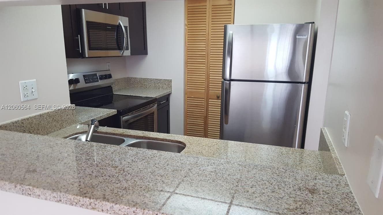 800 N Miami Ave # E-1001, Miami, FL 33136 photo 2
