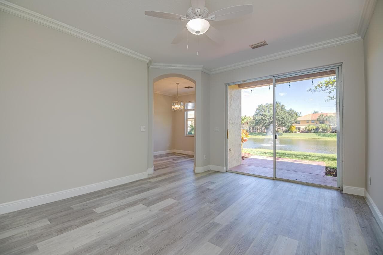 446 Rainbow Springs Terrace, Royal Palm Beach FL 33411 photo 2