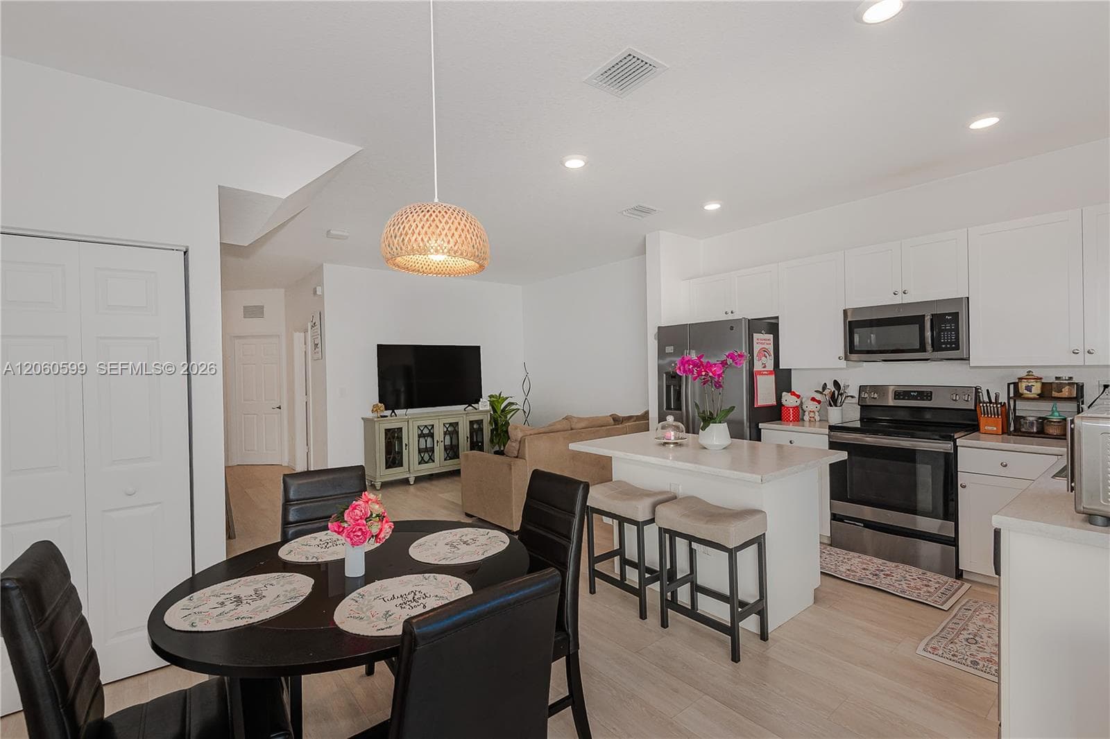 3323 W 106th Ter, Hialeah FL 33018 photo 3