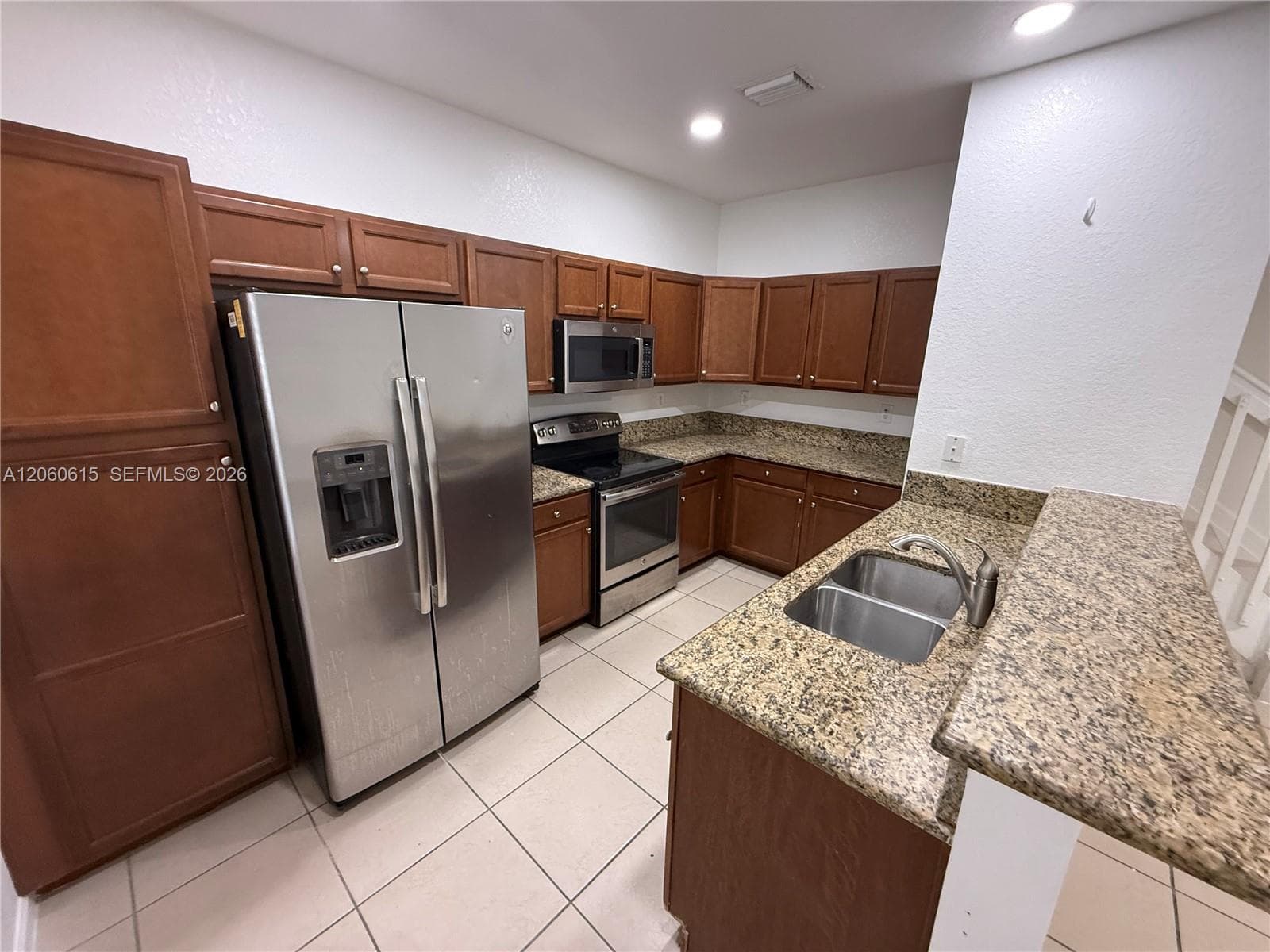 9465 SW 171st Ct # Main, Miami FL 33196 photo 3