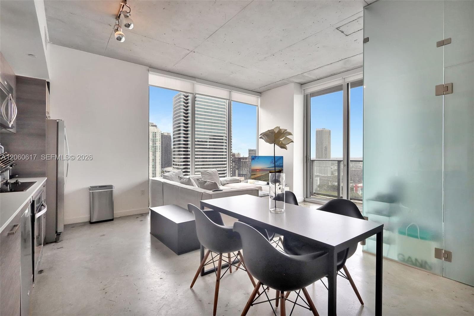 151 SE 1st St # 2511, Miami FL 33131 photo 5