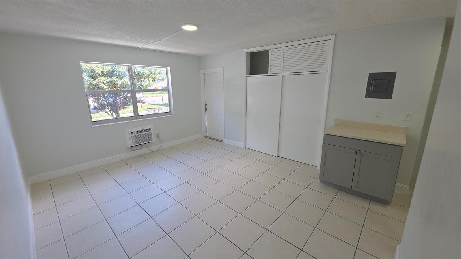 7311 VENETIAN Street # 6, Miramar FL 33023 photo 3