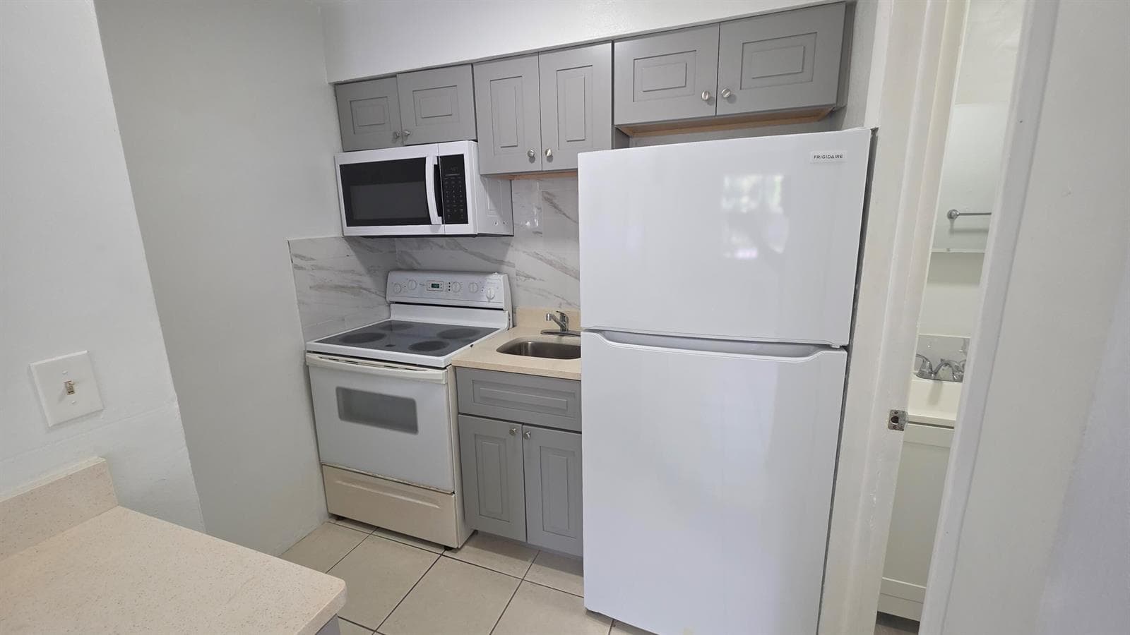 7311 VENETIAN Street # 6, Miramar FL 33023 photo 4