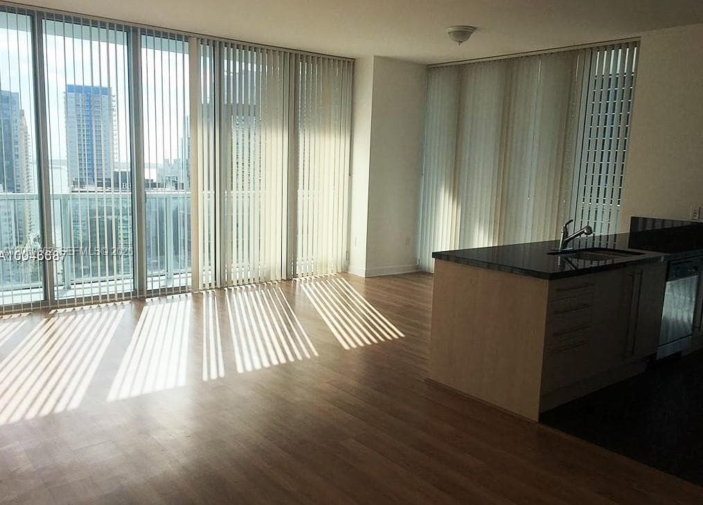 79 SW 12 ST # 3006S, Miami, FL 33131 photo 2
