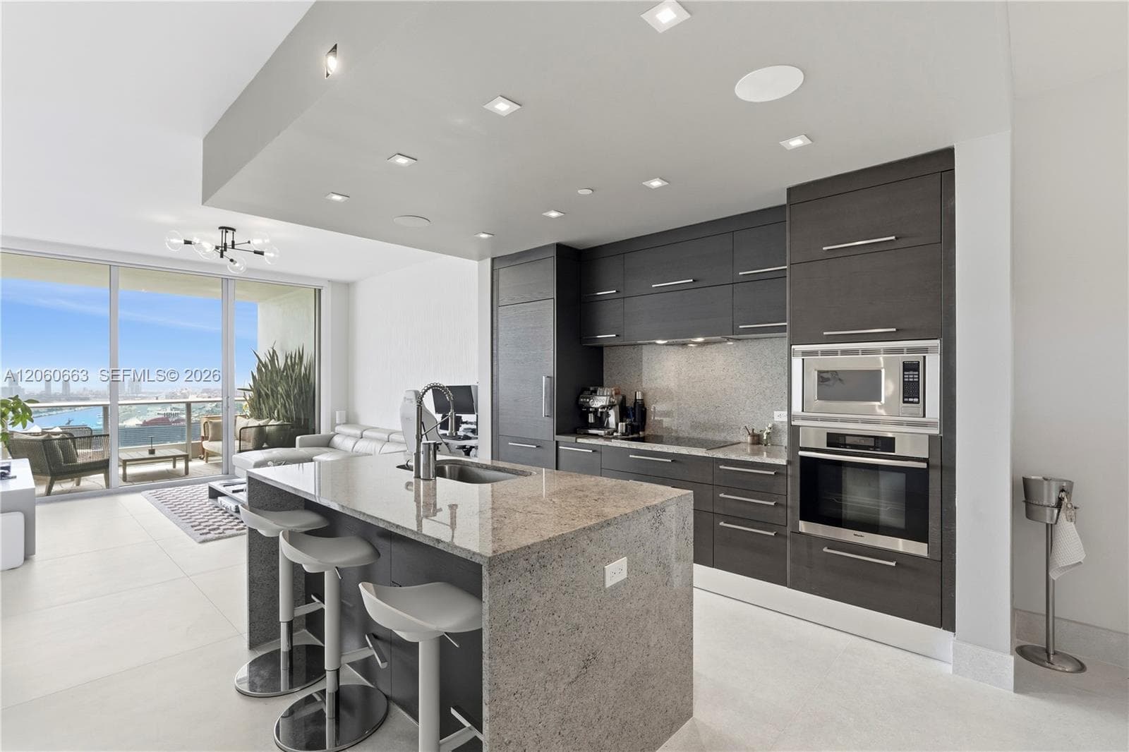 900 Biscayne Blvd # 3607, Miami FL 33132 photo 3