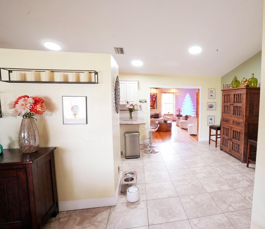 2304 SE 8th Terrace, Cape Coral FL 33990 photo 3