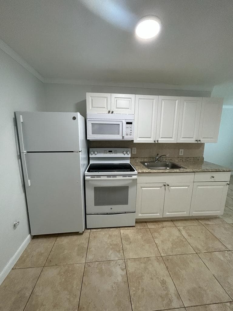 1119 NW 6TH Avenue # 4, Pompano Beach, FL 33060 photo 3