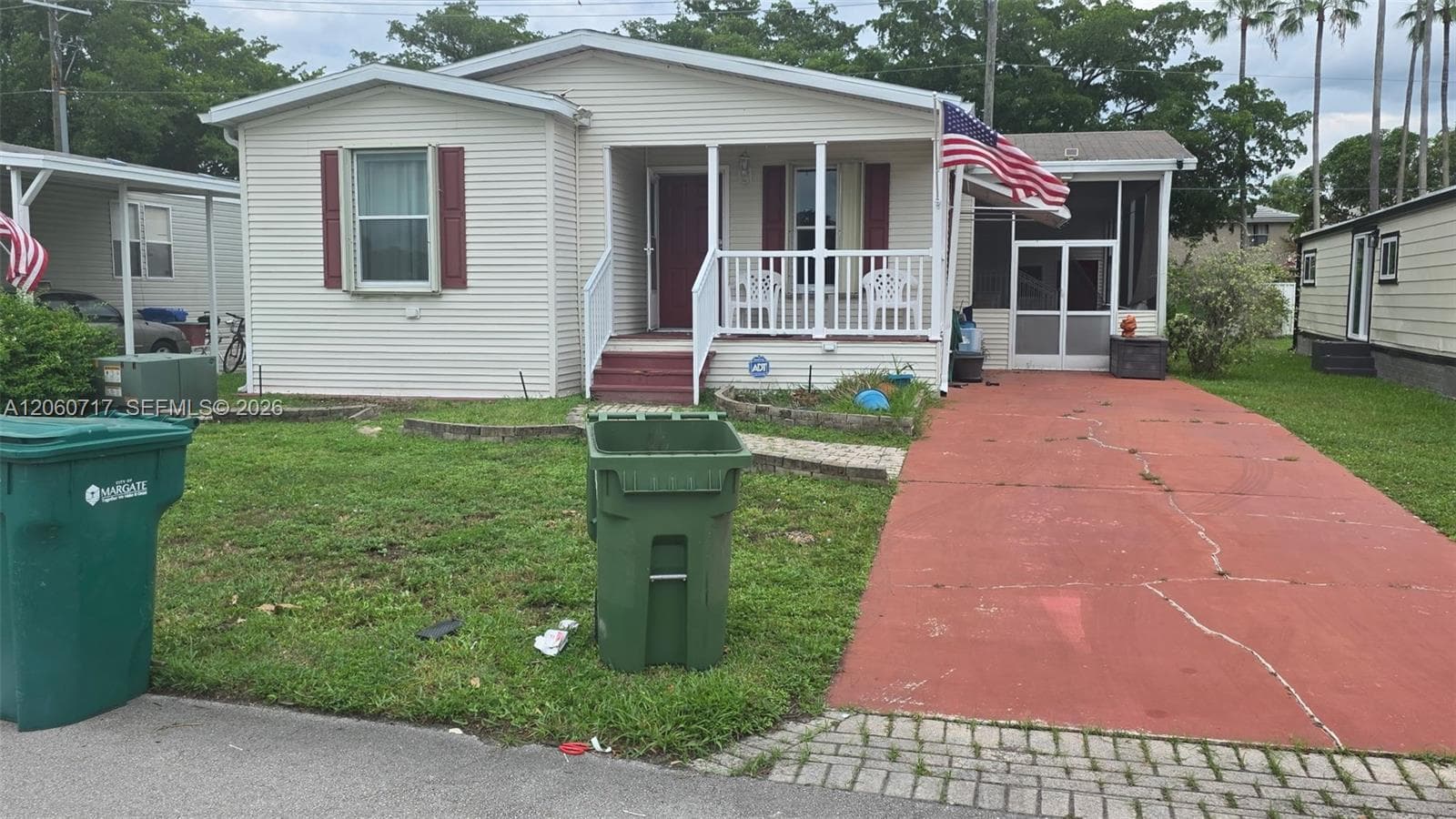 6515 Colonial Dr, Margate FL 33063 photo 2