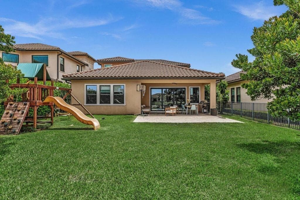 12143 S BAYPOINT Circle, Parkland FL 33076 photo 2