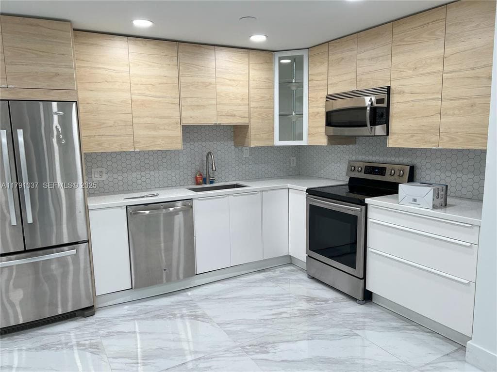 4337 SW 49TH Street, Dania Beach FL 33314