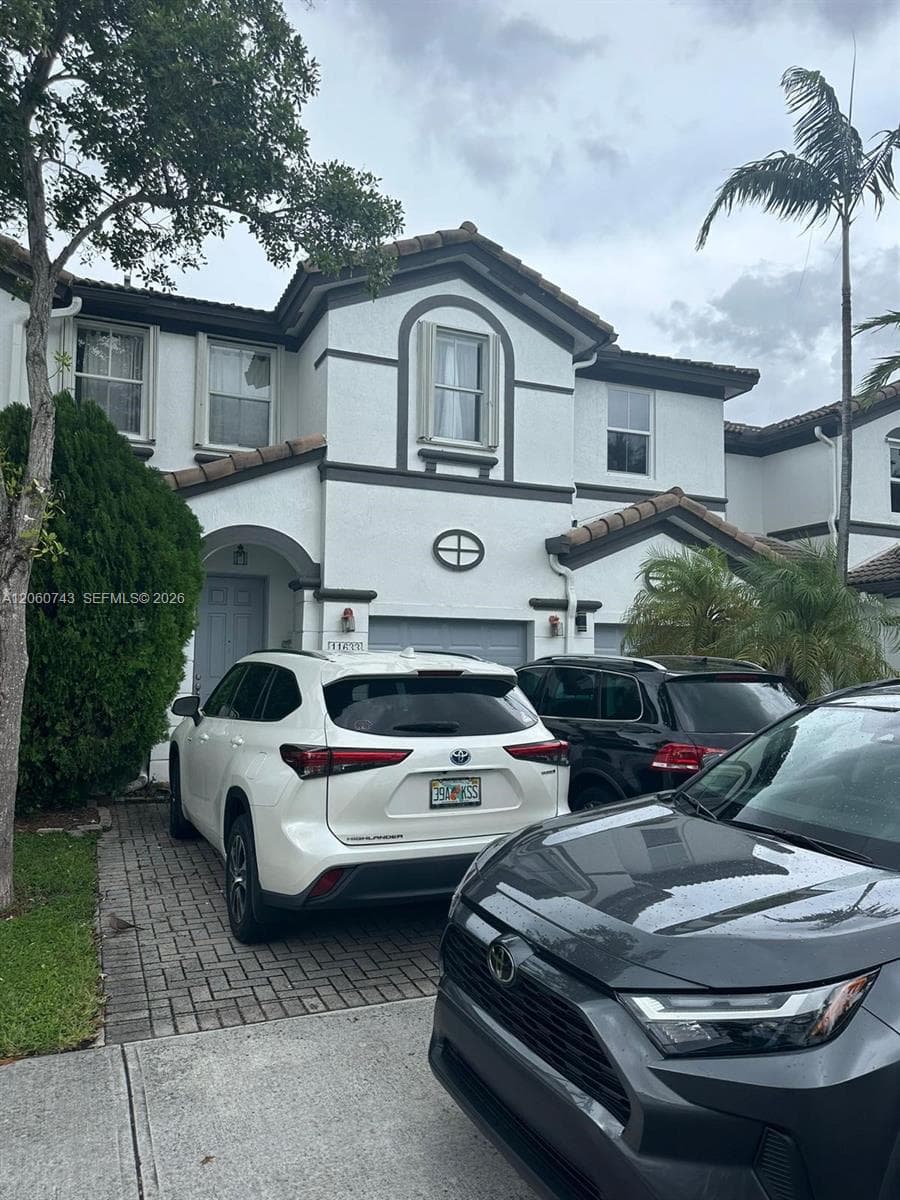 11633 NW 78th St, Doral FL 33178