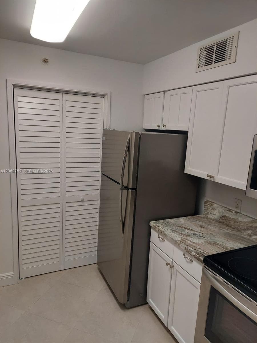 800 Scotia Dr # 103, Hypoluxo FL 33462 photo 2