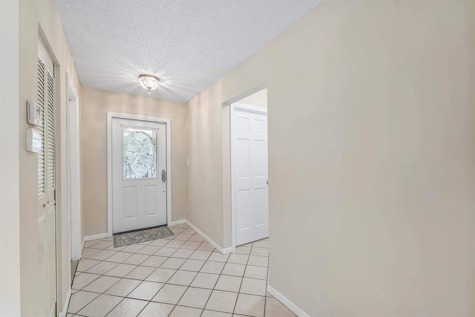 1752 Riverwood Lane, Coral Springs FL 33071 photo 3