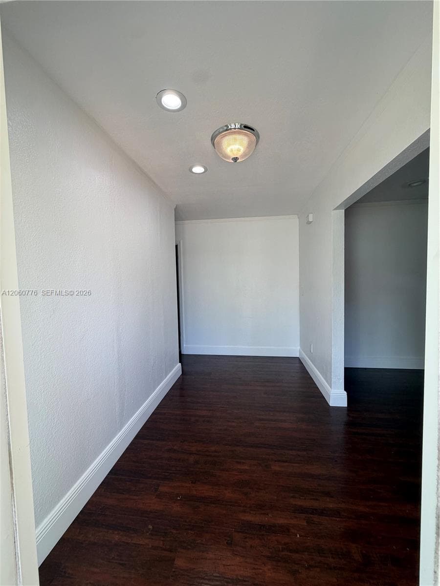 6305 Marlin Dr, Coral Gables FL 33158 photo 2
