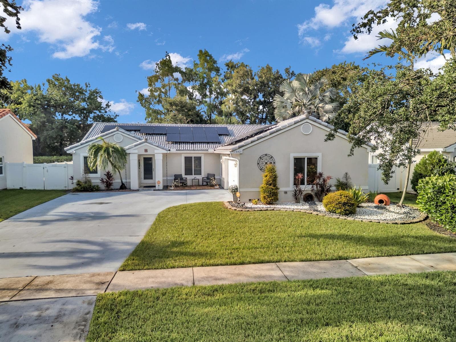 13421 SW 17TH Court, Miramar FL 33027 photo 2