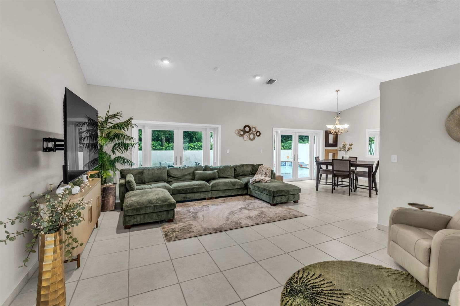 13421 SW 17TH Court, Miramar FL 33027 photo 4