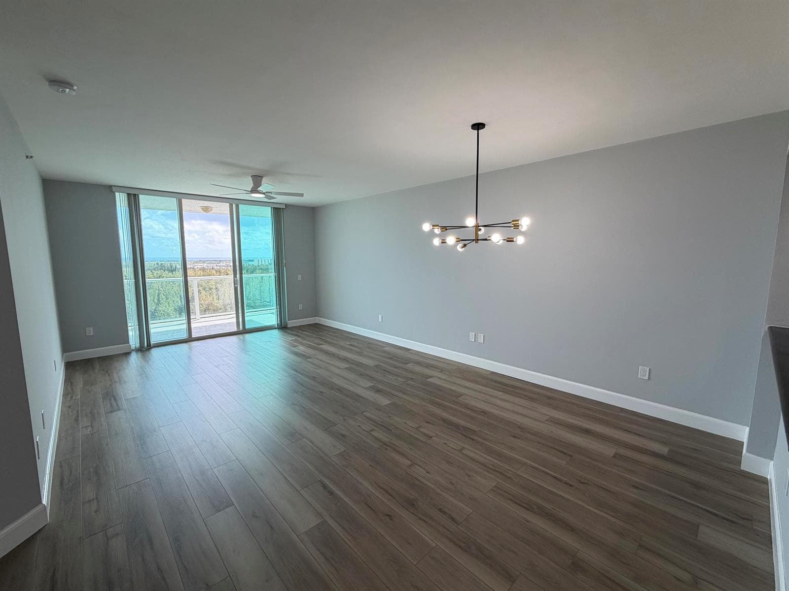 15051 Royal Oaks Lane # 1603, North Miami FL 33181 photo 2
