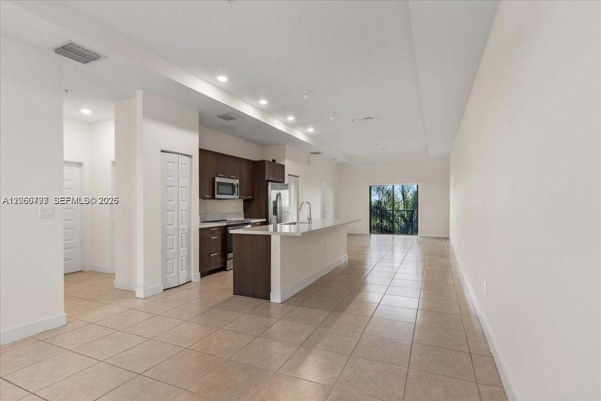 8031 NW 104th Ave # 31, Doral FL 33178 photo 5