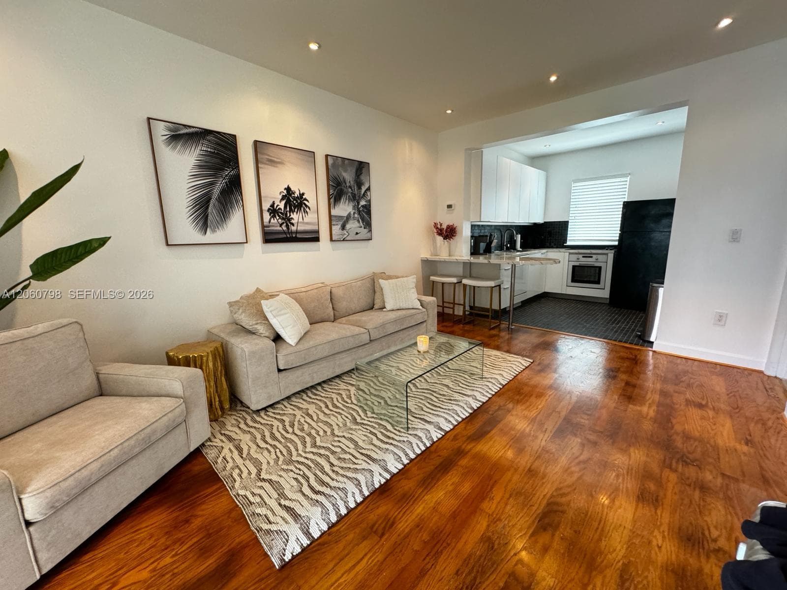 736 13th St # 104, Miami Beach FL 33139 photo 2