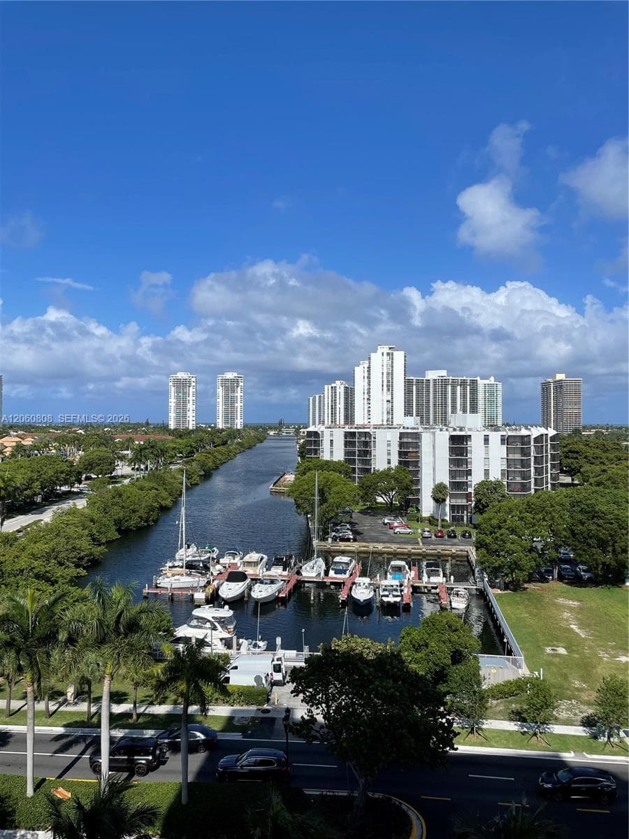 3375 N Country Club Dr # 803, Aventura FL 33180 photo 3