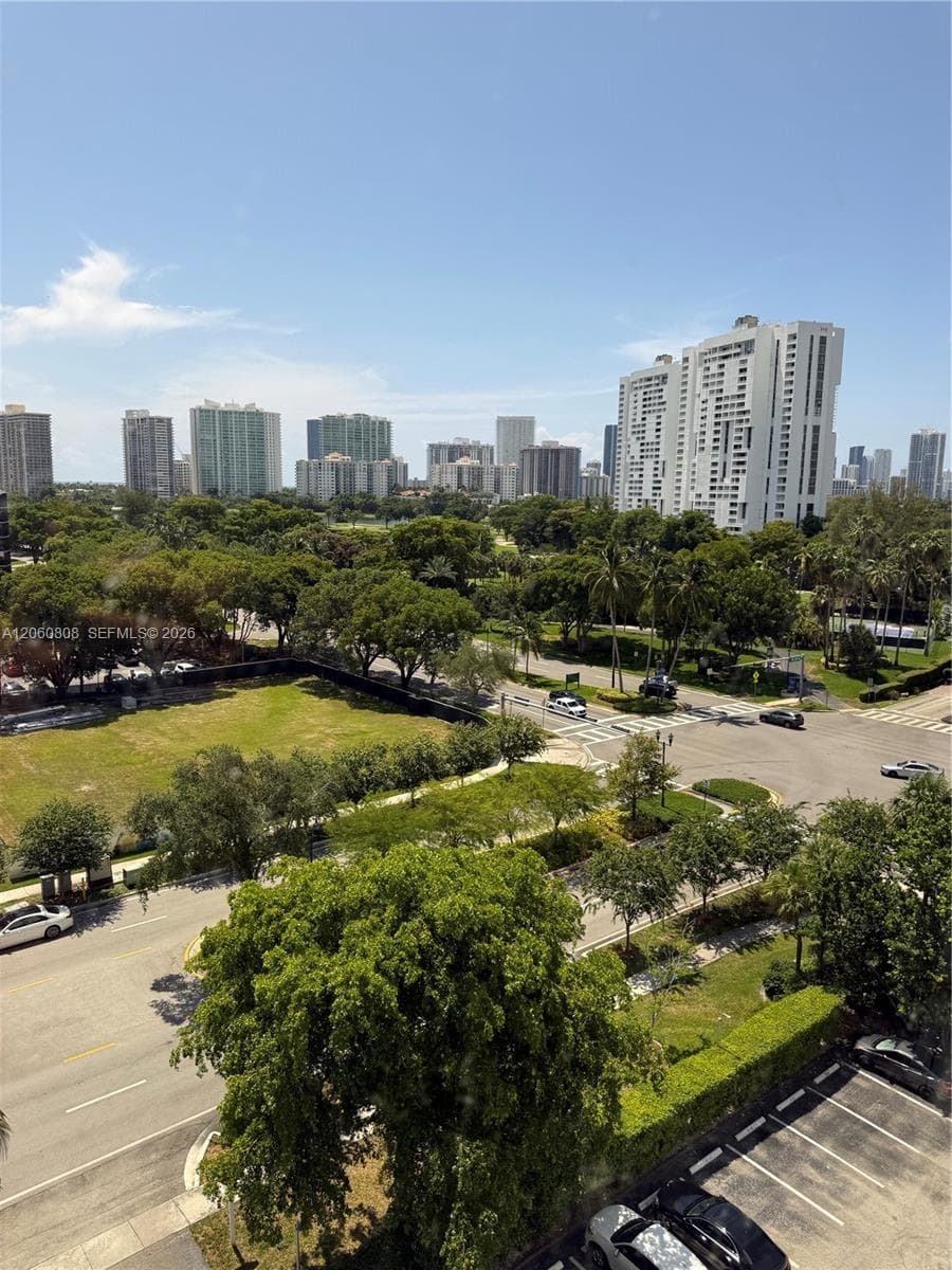 3375 N Country Club Dr # 803, Aventura FL 33180 photo 4