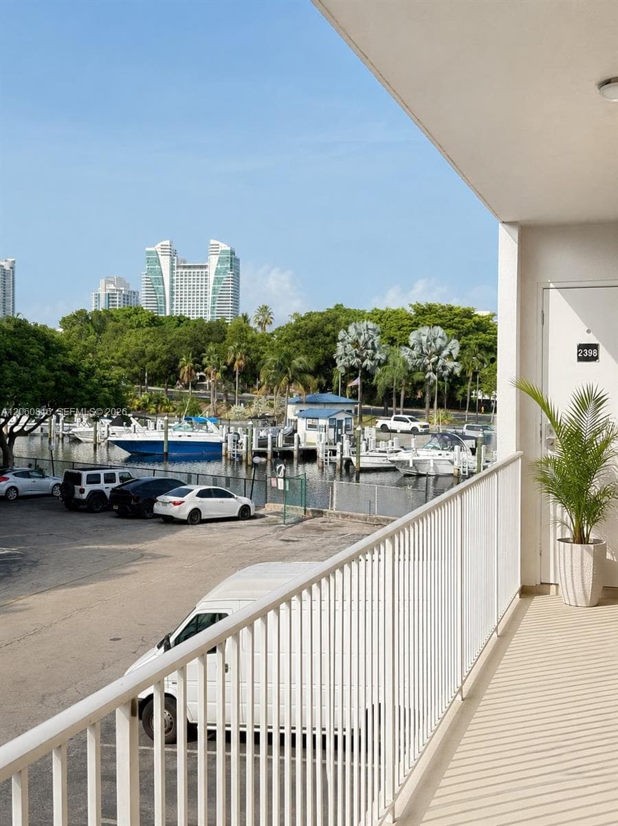 26 Diplomat Pkwy # 2398, Hallandale Beach FL 33009 photo 2