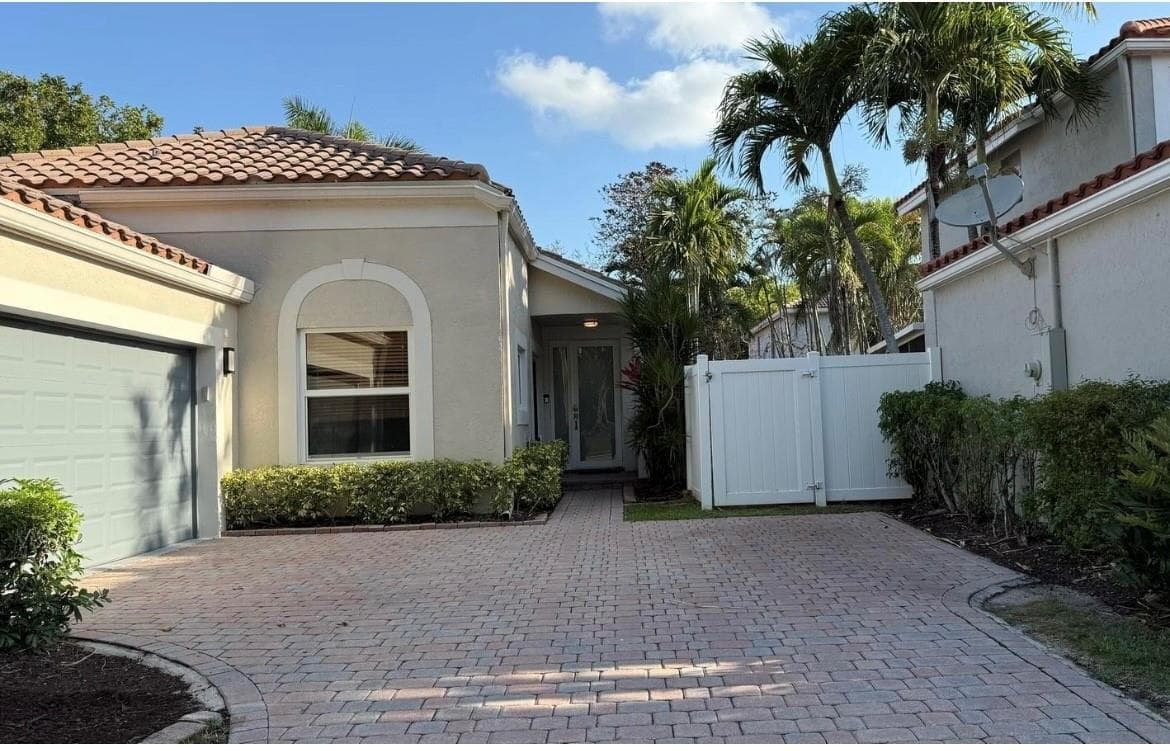 6165 NW 77th Place, Parkland FL 33067 photo 2